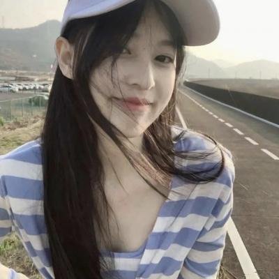 女王的部下 海报